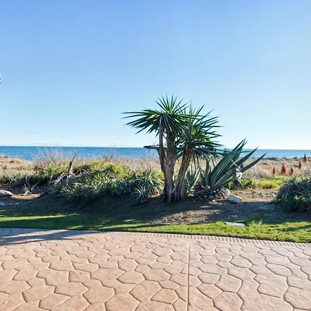 Apartment Costalita - Pool By The Estepona